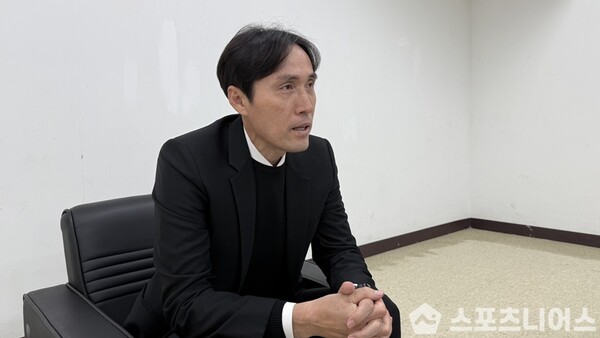 충북청주 김길식 감독 ⓒ 스포츠니어스